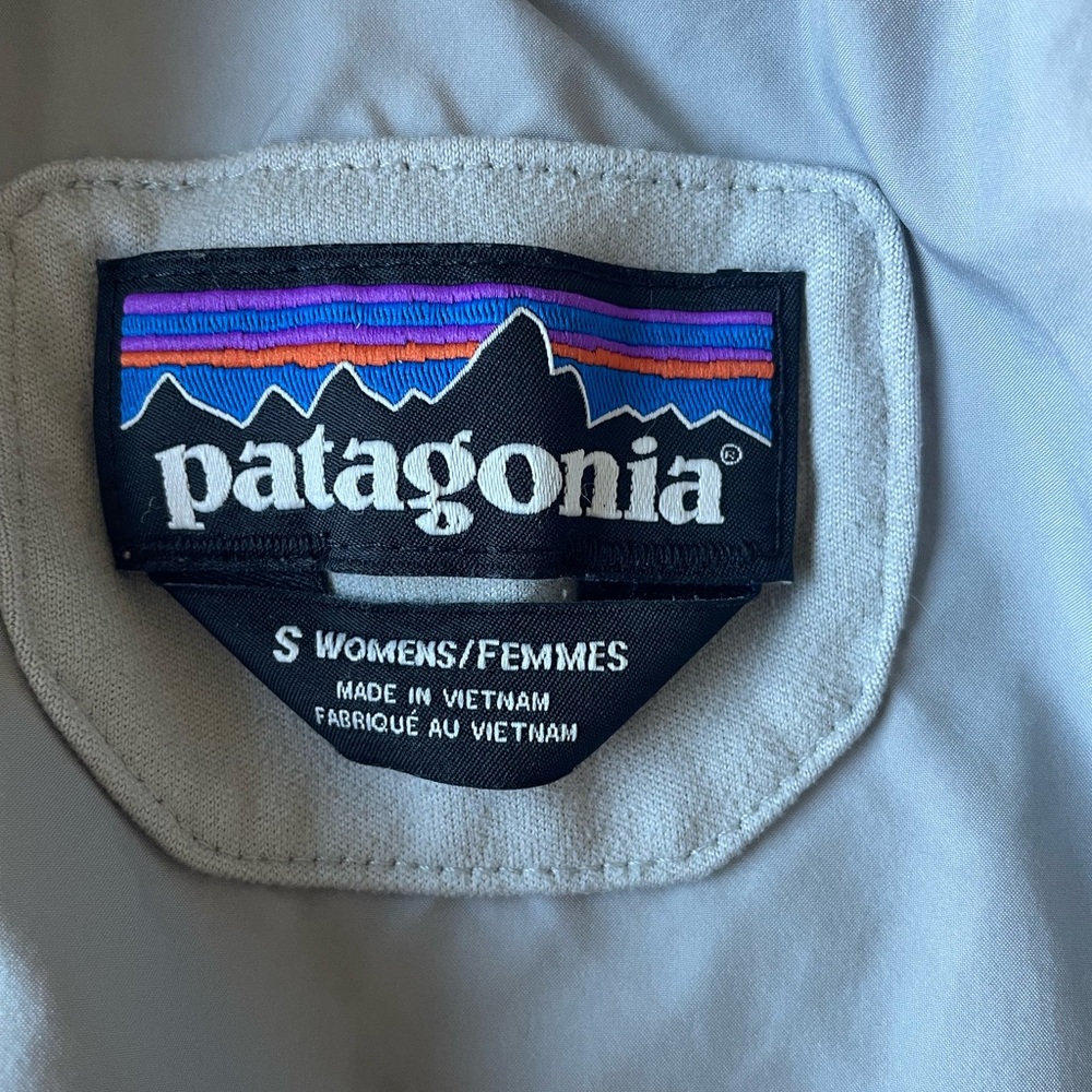 Patagonia Women’s Gray Nano Puff Jacket (Small) - Picture 4 of 5